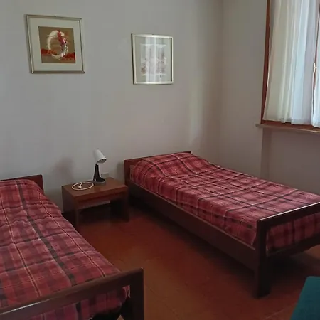 Maria Elena - 28 Pt *